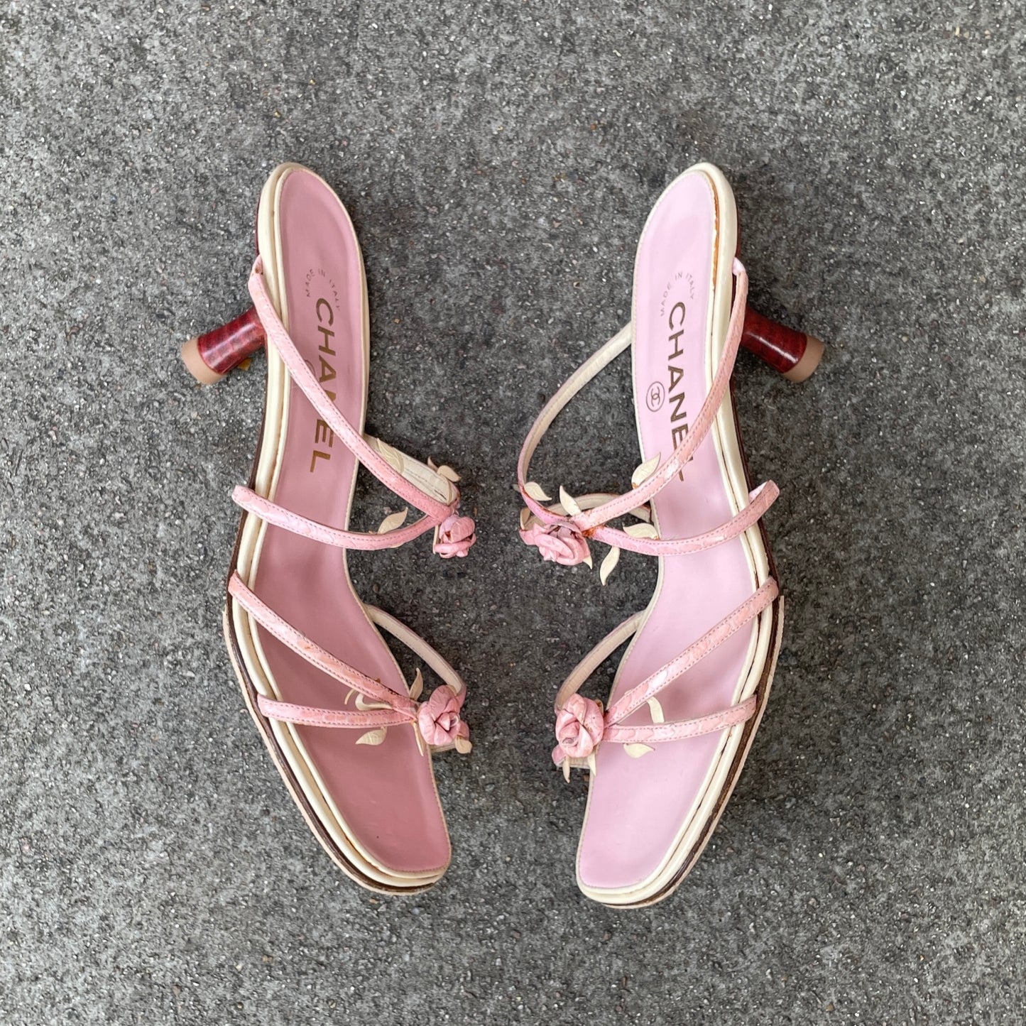 CHANEL 2004 Pink Rosebud Leather Sandal Heels
