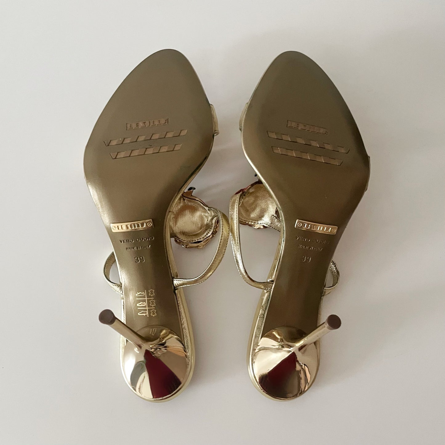 RARE Le Silla Crystal Rhinestone Encrusted Pink Rose Sandal Heels