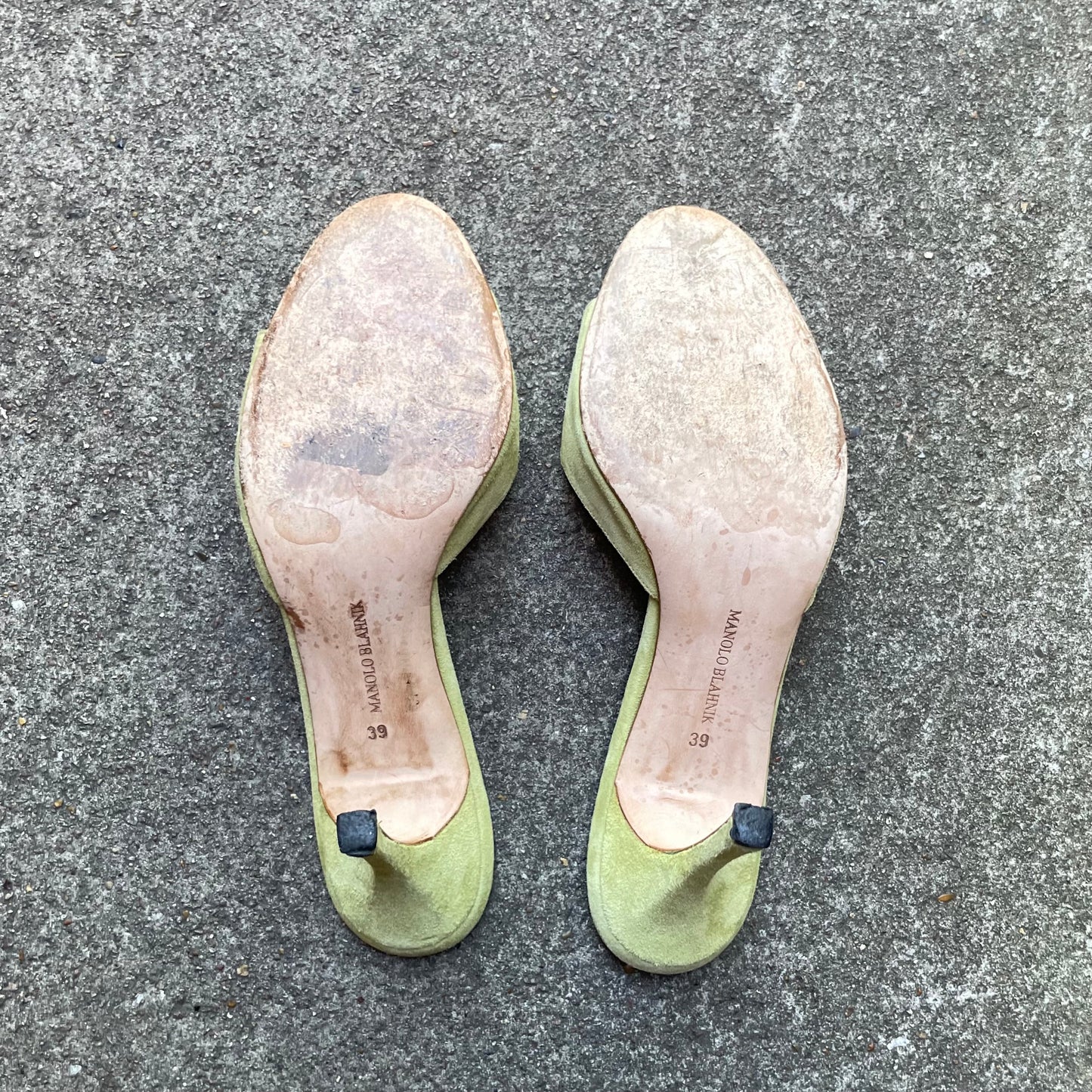 Manolo Blahnik Light Green Suede Flower Laser Cut Eyelet Sandal Heels