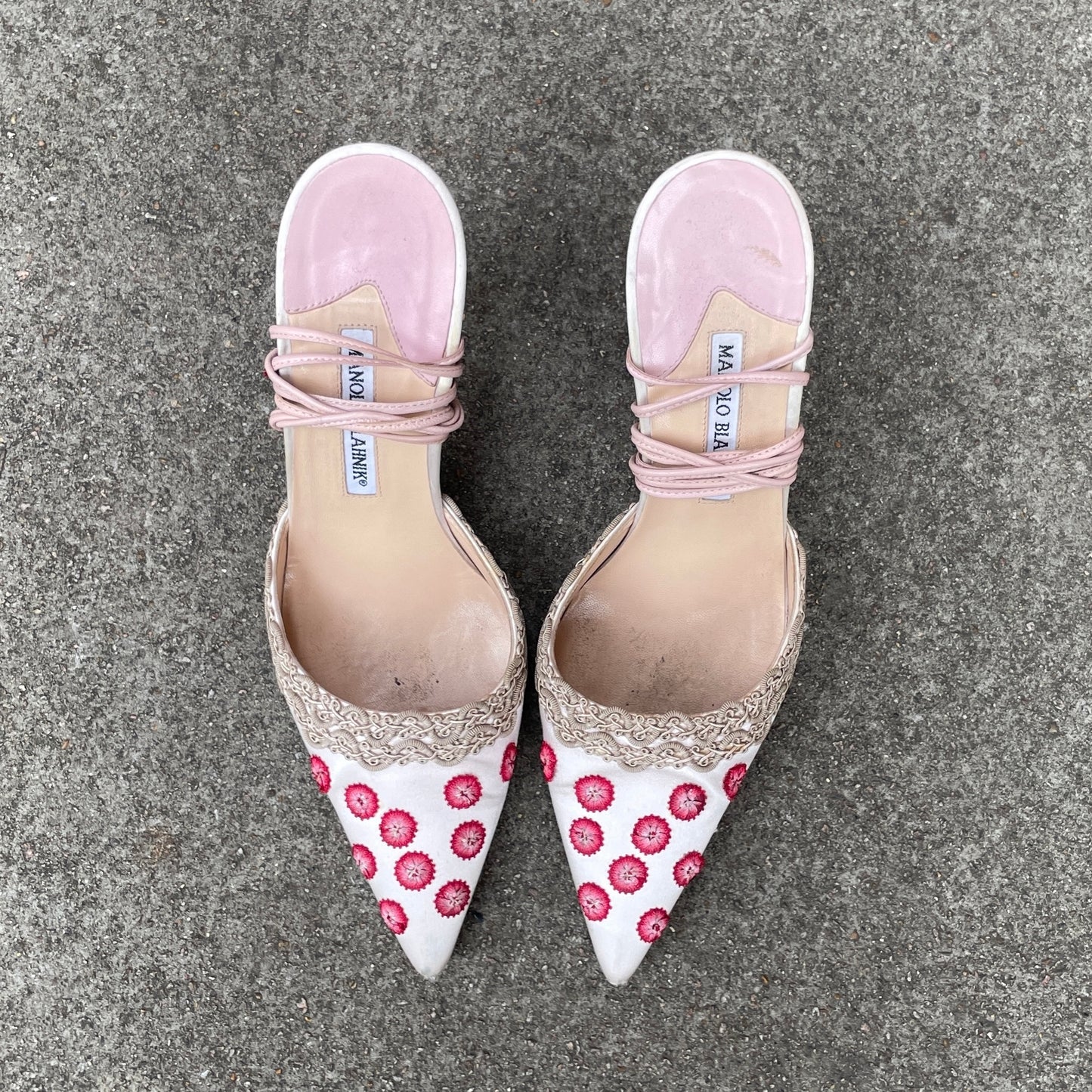 Manolo Blahnik White & Pink Floral Appliqué Satin Strappy Mule Heels