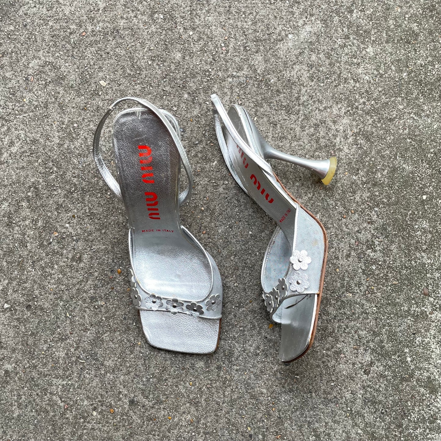 Miu Miu 1999 Metallic Silver Mesh Floral Daisy Slingback Heels