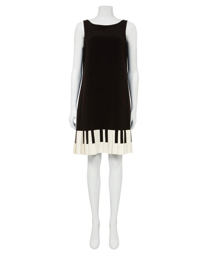 Moschino Cheap and Chic 2014 Re-edition ‘The Nanny’ Piano Key Dress
