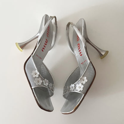 Miu Miu 1999 Metallic Silver Mesh Floral Daisy Slingback Heels