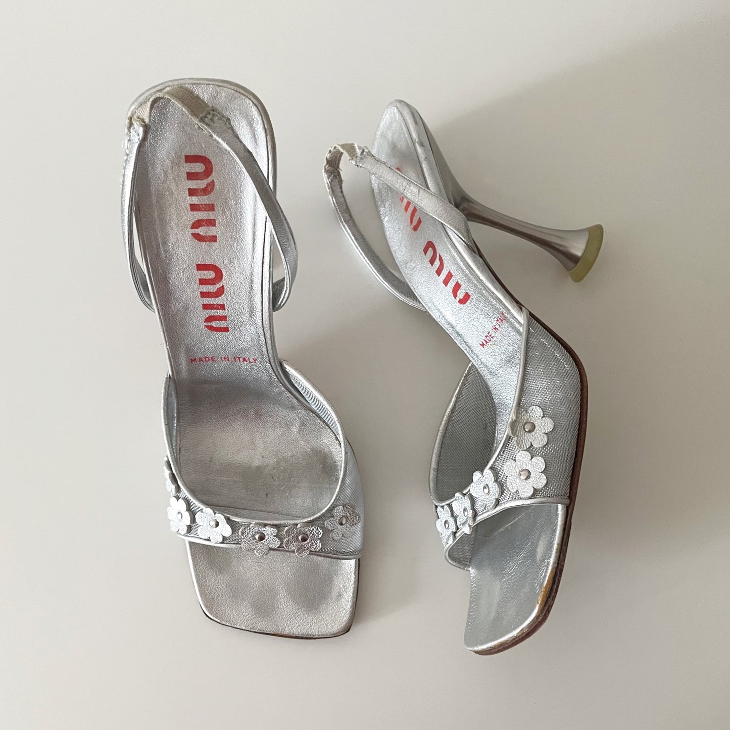 Miu Miu 1999 Metallic Silver Mesh Floral Daisy Slingback Heels
