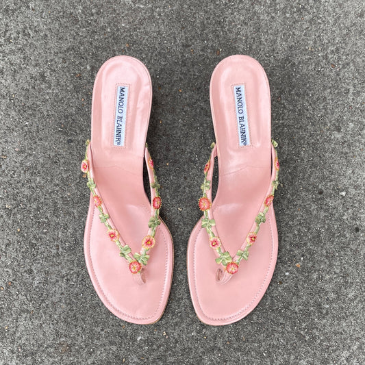 Manolo Blahnik Pink Floral Appliqué Leather Thong Sandal Heels