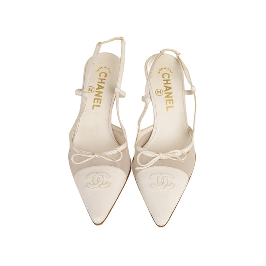 CHANEL 2005 “CC” White Bow Mesh Slingback Heels