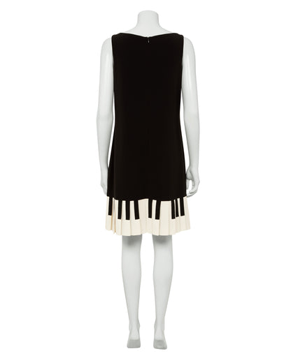 Moschino Cheap and Chic 2014 Re-edition ‘The Nanny’ Piano Key Dress